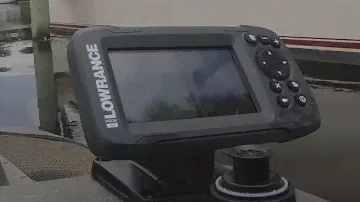 Lowrance Hook2 Fish finder first run